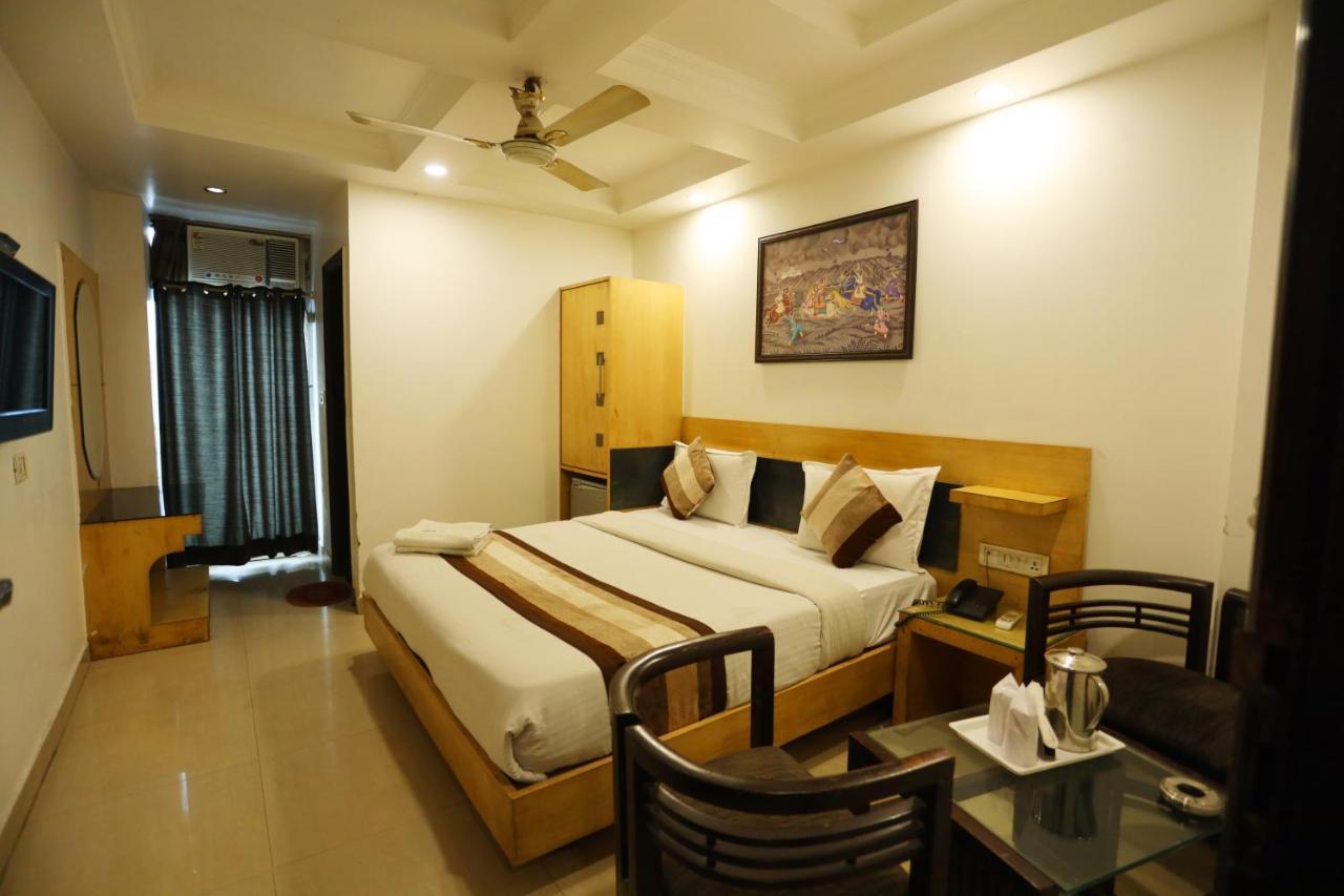 Hotel Maya 'New Delhi' Exterior foto