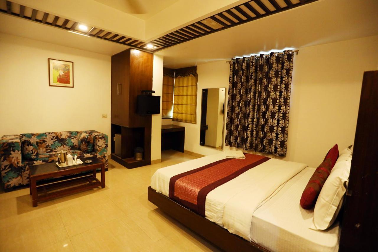 Hotel Maya 'New Delhi' Exterior foto