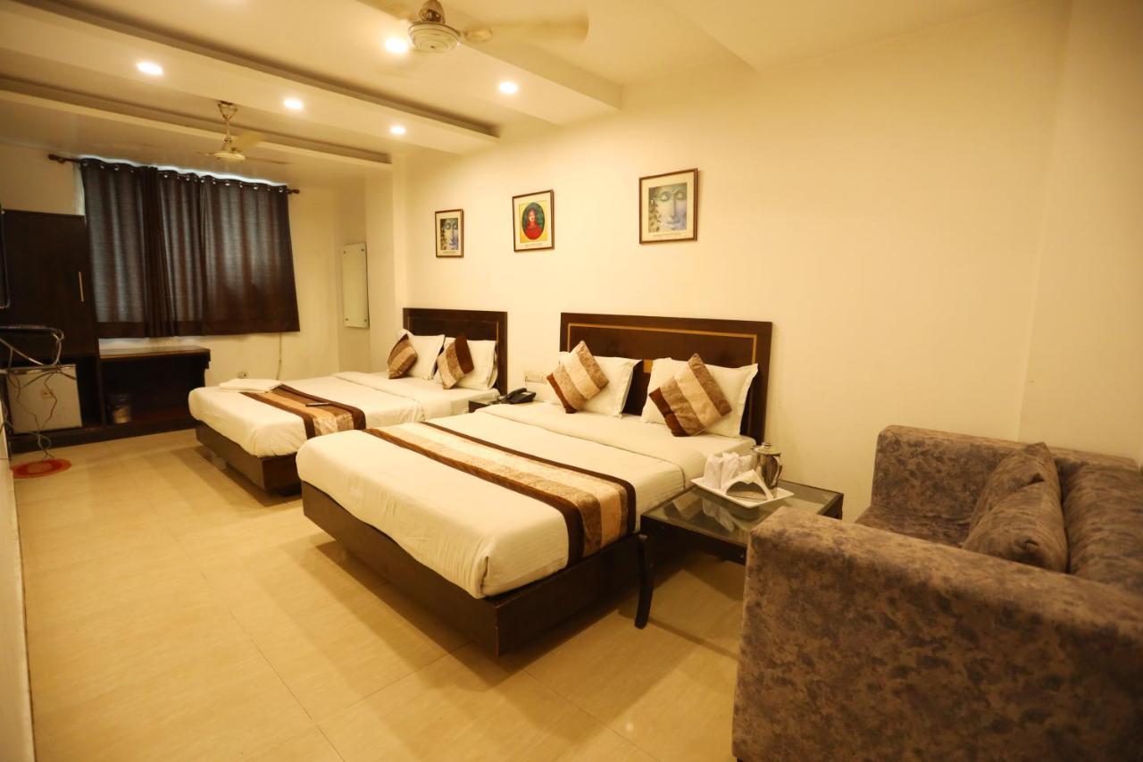 Hotel Maya 'New Delhi' Exterior foto
