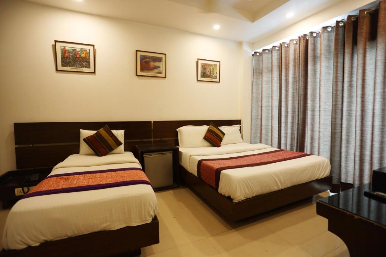 Hotel Maya 'New Delhi' Exterior foto