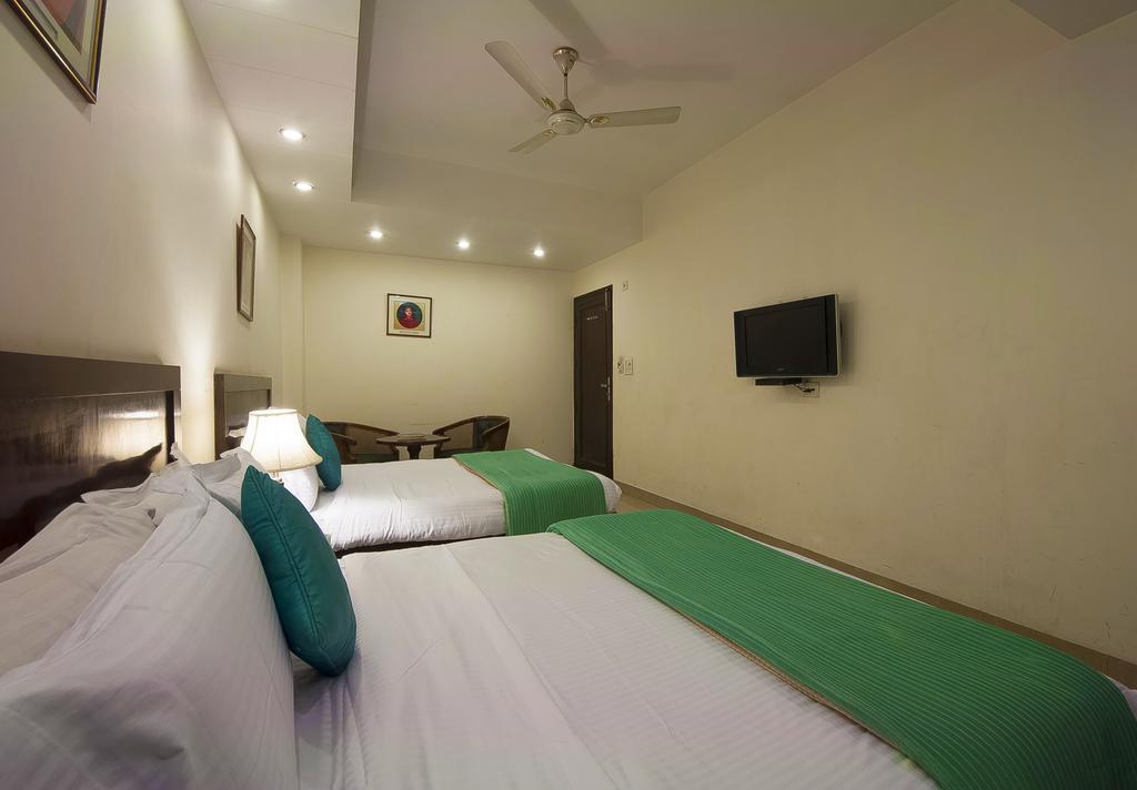 Hotel Maya 'New Delhi' Exterior foto