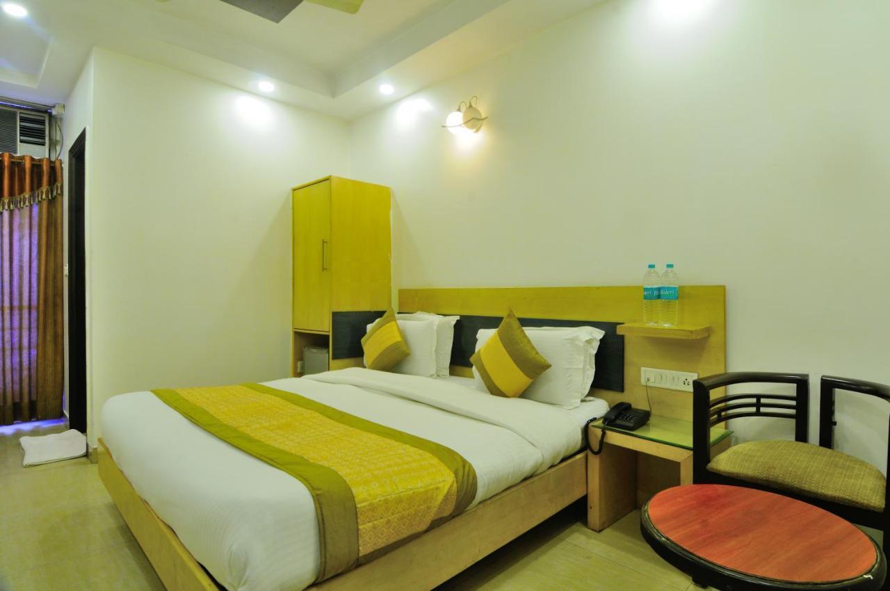 Hotel Maya 'New Delhi' Exterior foto