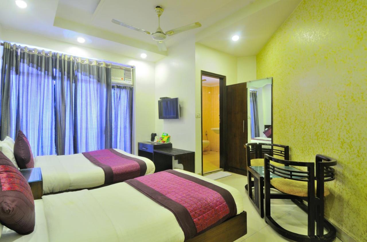 Hotel Maya 'New Delhi' Exterior foto