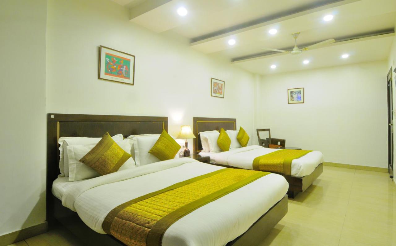 Hotel Maya 'New Delhi' Exterior foto