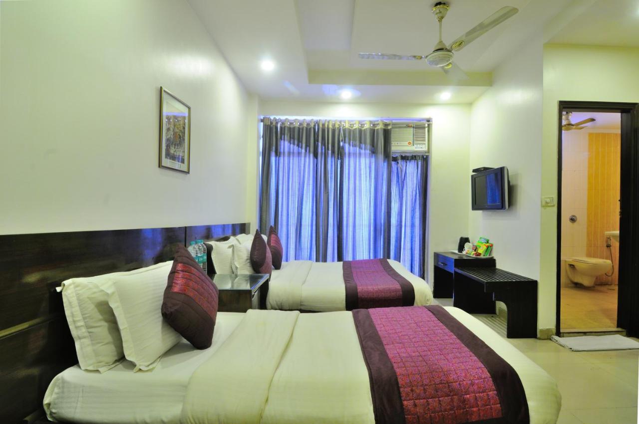 Hotel Maya 'New Delhi' Exterior foto